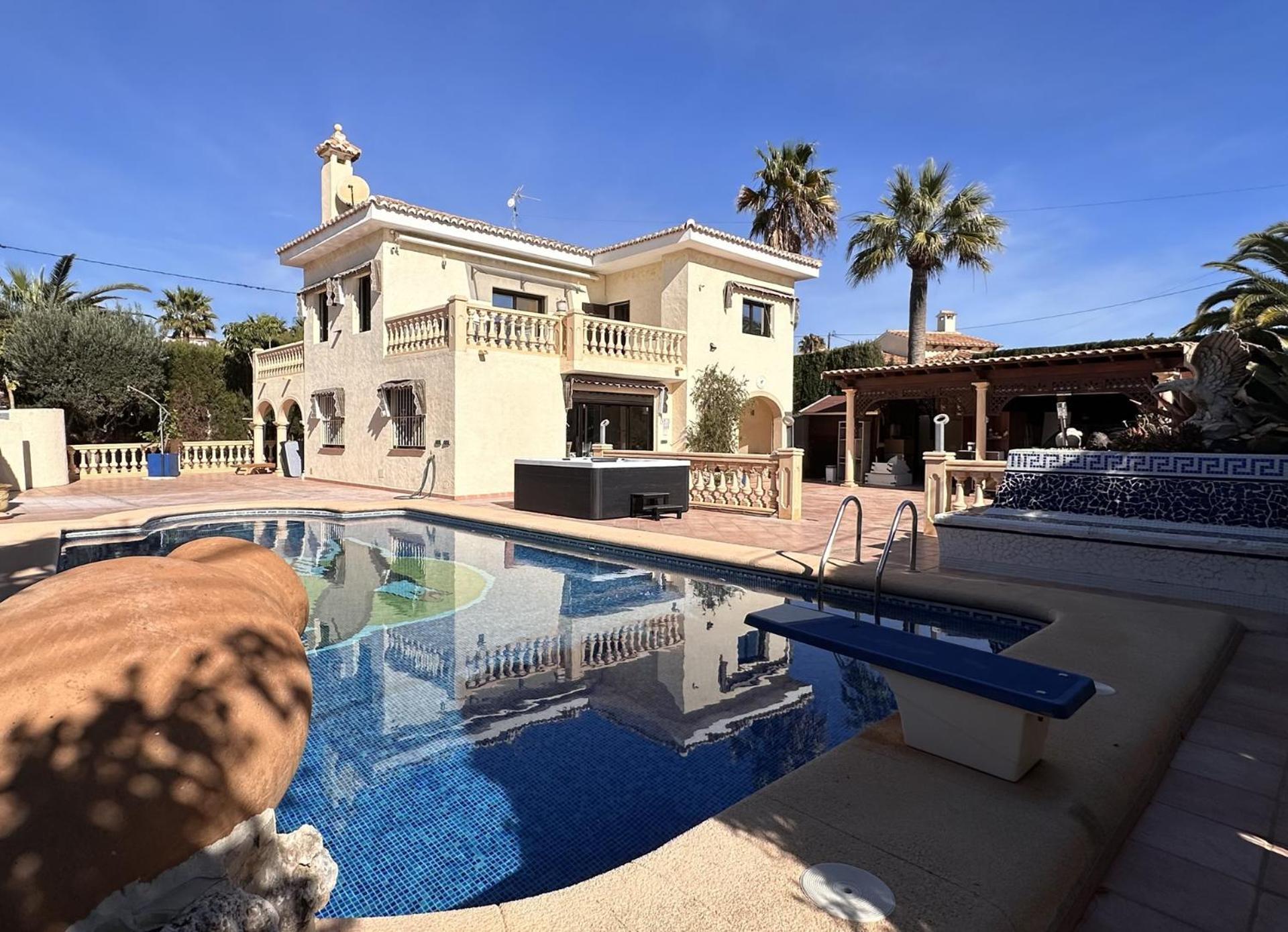 Luxury Villa - Pool, Hot Tub, Aircon, Tvs, Home Cinema, Office, Gbit Internet, Sports Equipment Calpe Zewnętrze zdjęcie