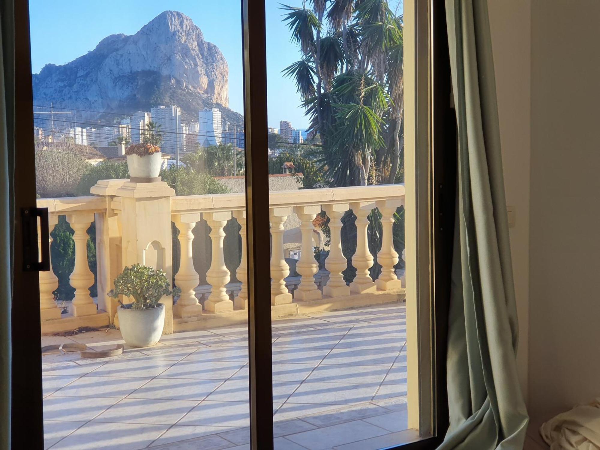 Luxury Villa - Pool, Hot Tub, Aircon, Tvs, Home Cinema, Office, Gbit Internet, Sports Equipment Calpe Zewnętrze zdjęcie