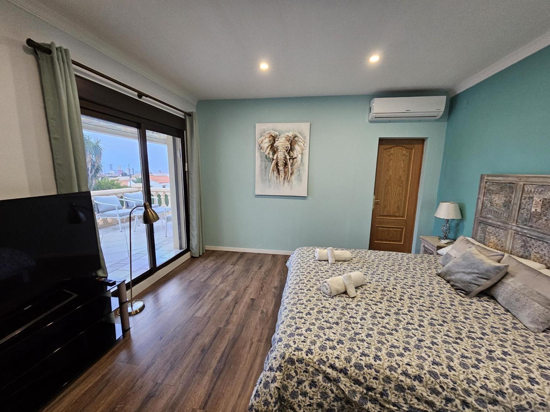 Luxury Villa - Pool, Hot Tub, Aircon, Tvs, Home Cinema, Office, Gbit Internet, Sports Equipment Calpe Zewnętrze zdjęcie